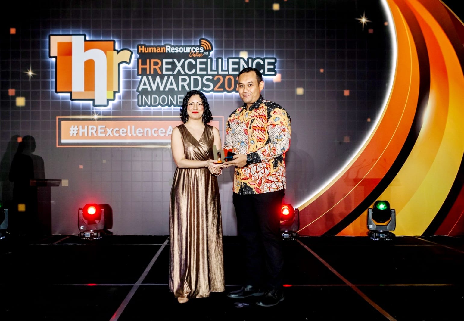 Darma Henwa Wins Best Excellence in Business Transformation at HR Excellence Awards 2024